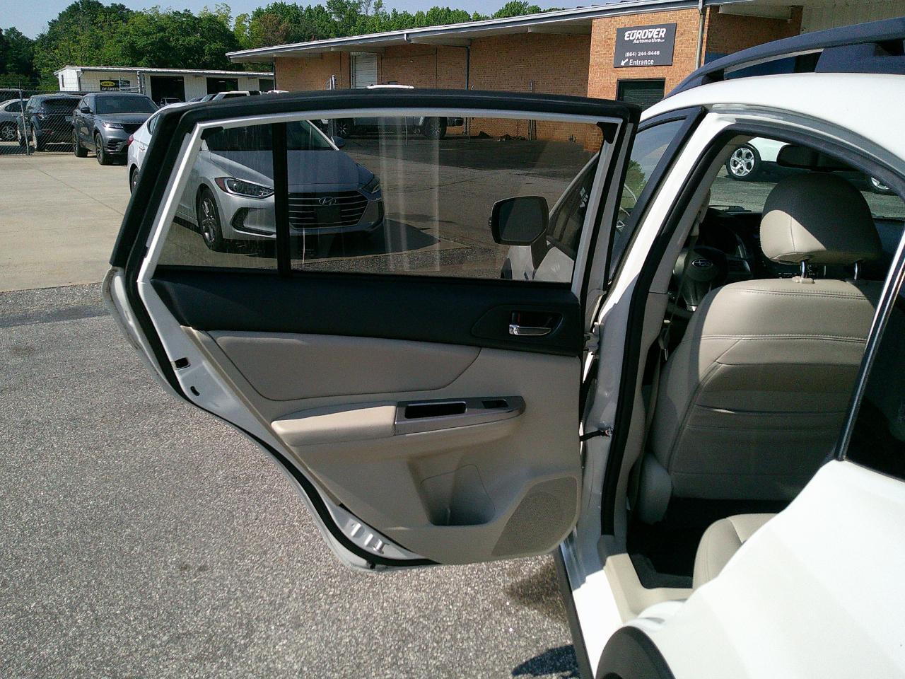 Subaru XV Crosstrek Hybrid 5dr 2.0i 2014