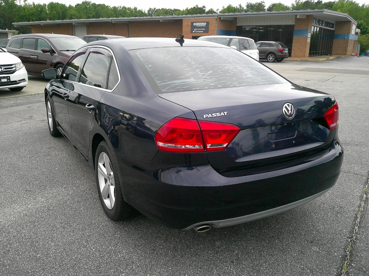Volkswagen Passat 4dr Sdn 2.5L Auto SE 2013