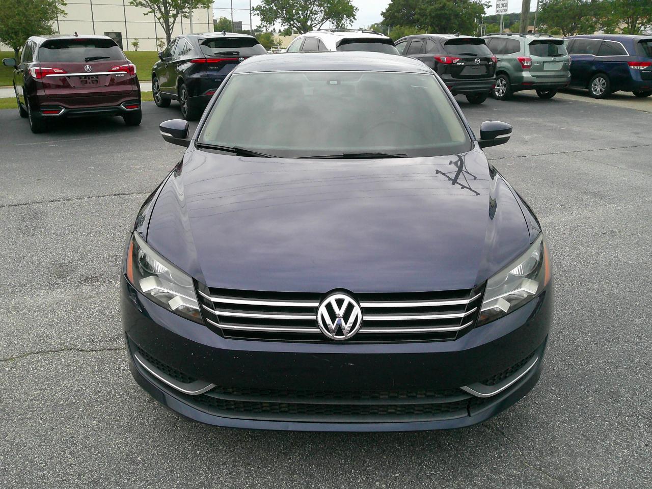 Volkswagen Passat 4dr Sdn 2.5L Auto SE 2013