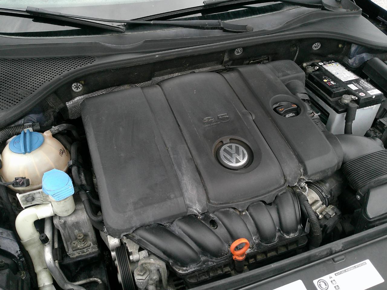 Volkswagen Passat 4dr Sdn 2.5L Auto SE 2013