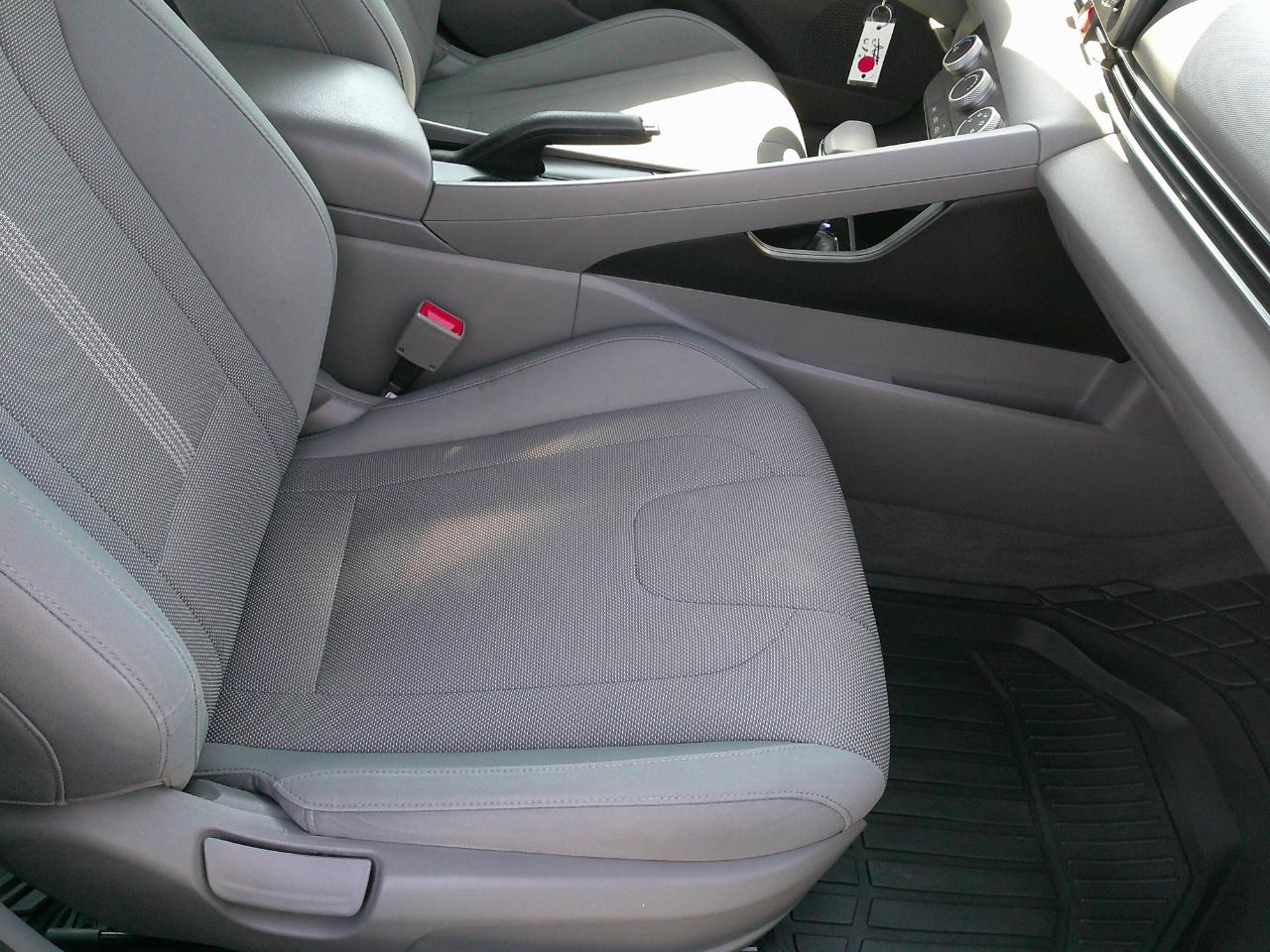 Hyundai Elantra SE IVT 2021