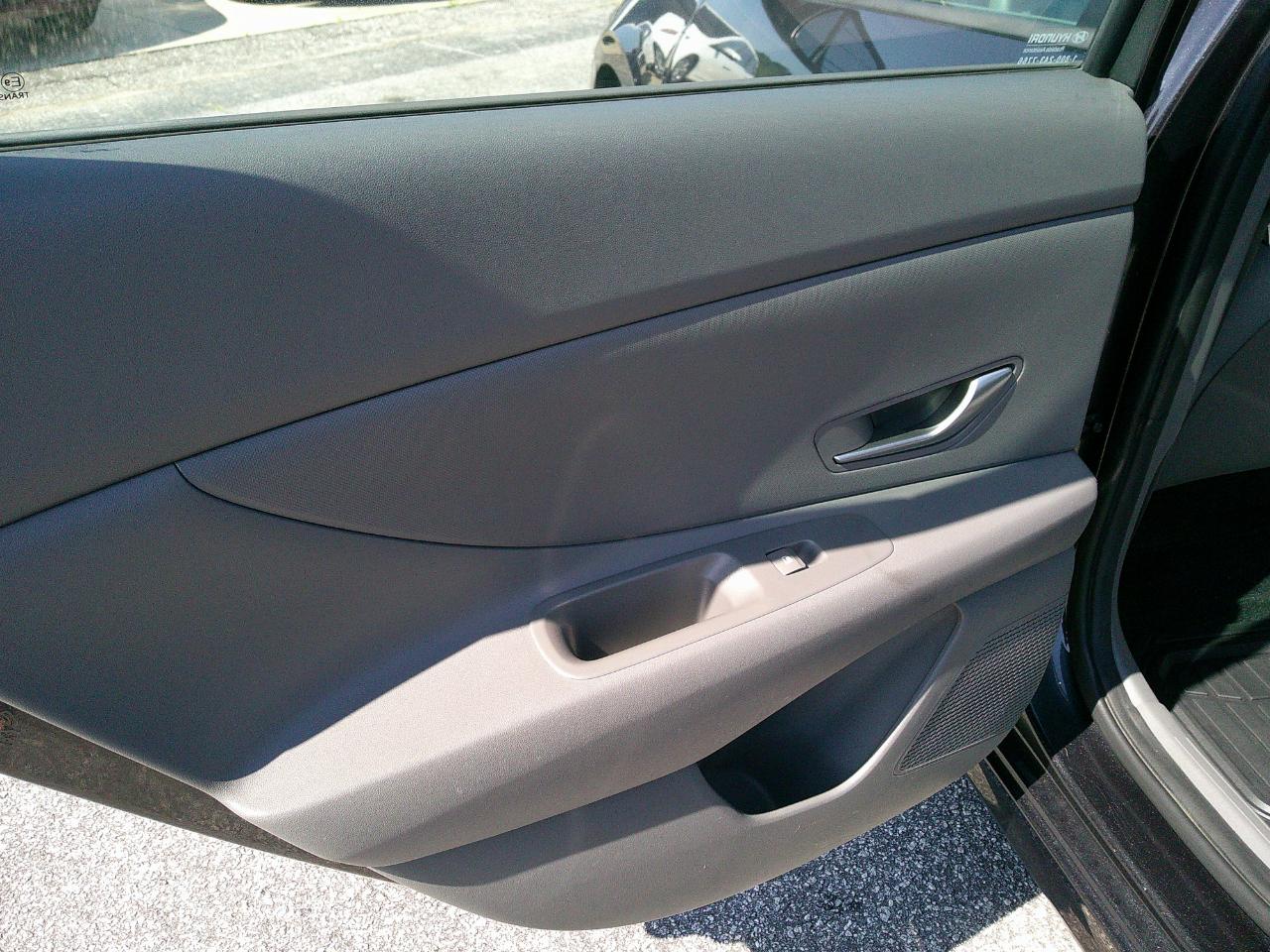 Hyundai Elantra SE IVT 2021