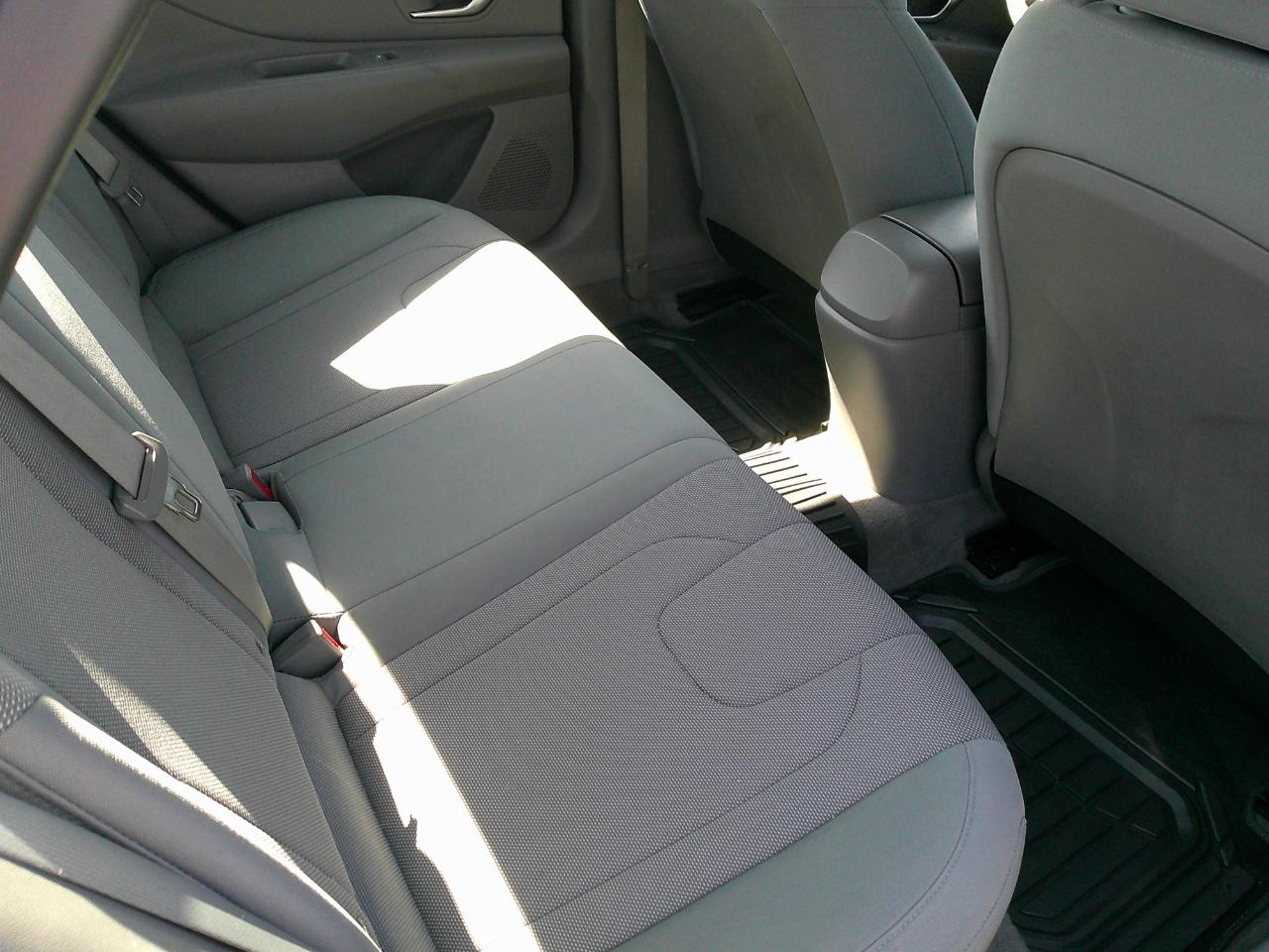 Hyundai Elantra SE IVT 2021