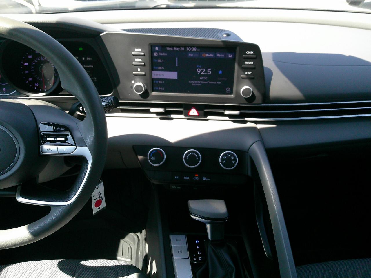 Hyundai Elantra SE IVT 2021