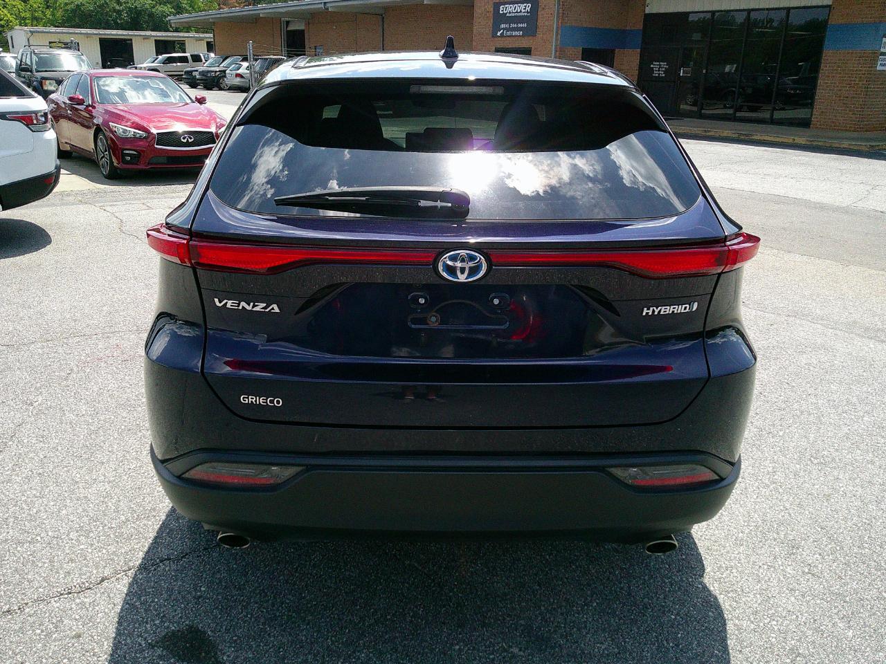 Toyota Venza LE AWD (Natl) 2021