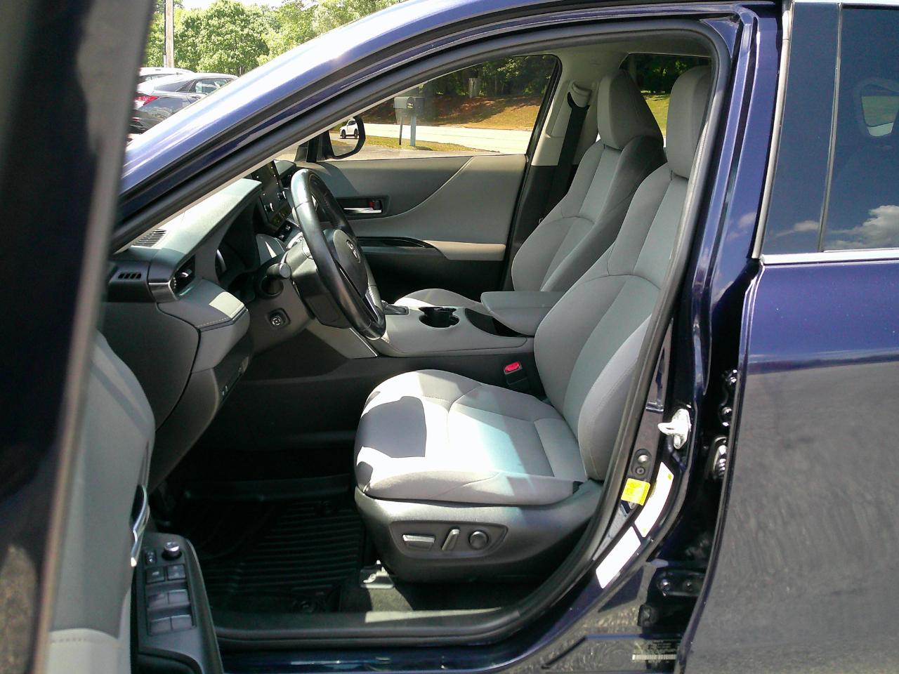 Toyota Venza LE AWD (Natl) 2021