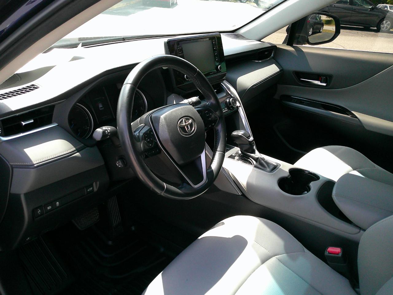 Toyota Venza LE AWD (Natl) 2021