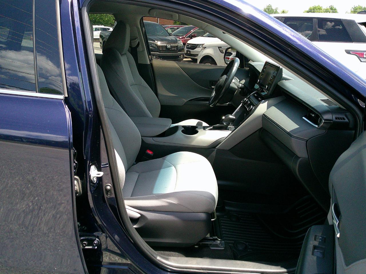 Toyota Venza LE AWD (Natl) 2021