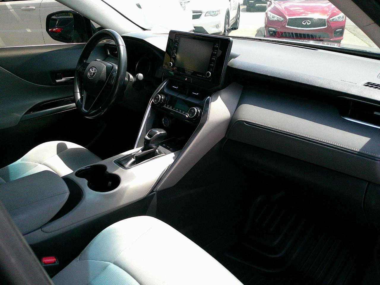 Toyota Venza LE AWD (Natl) 2021