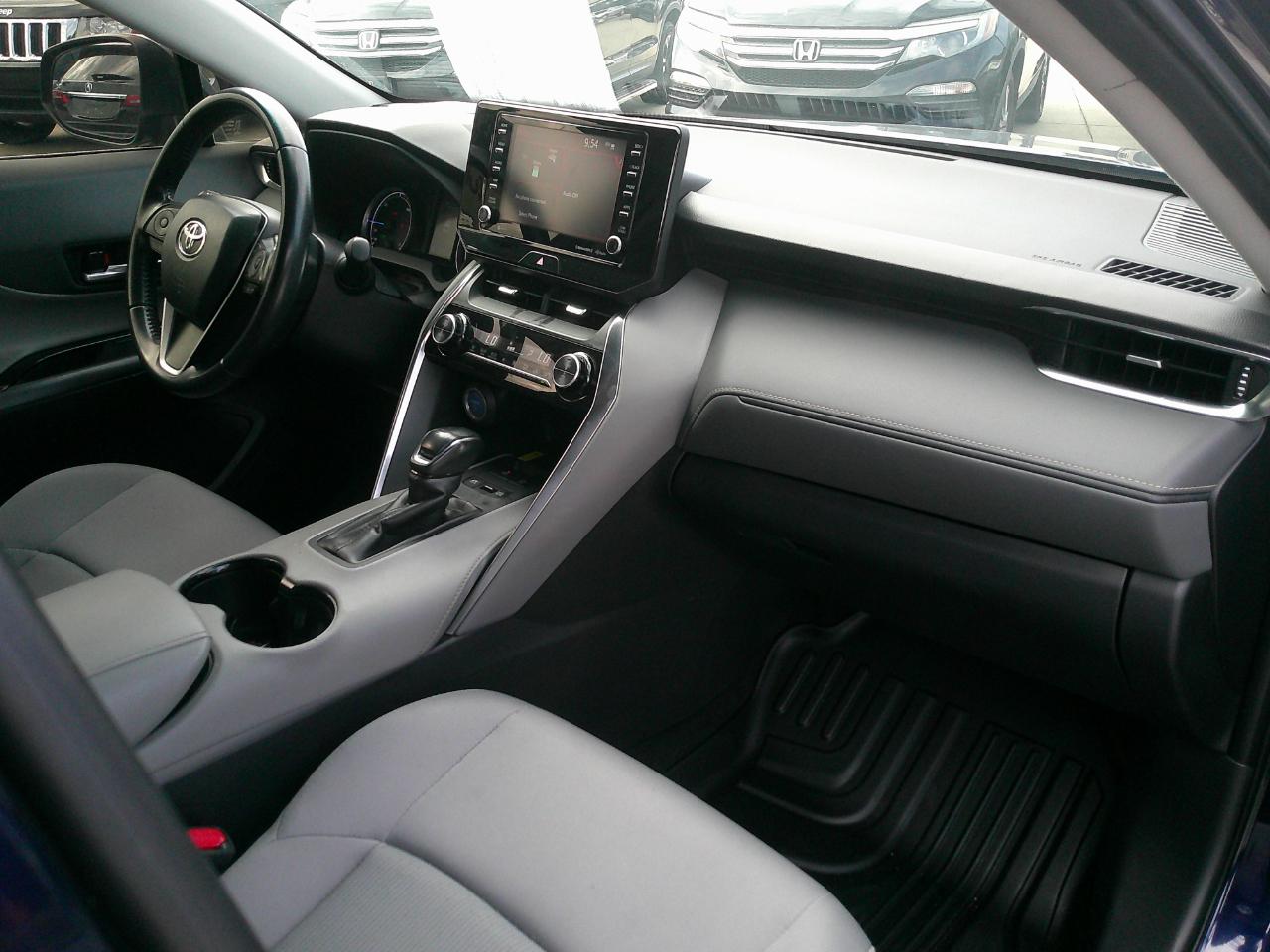 Toyota Venza LE AWD (Natl) 2021