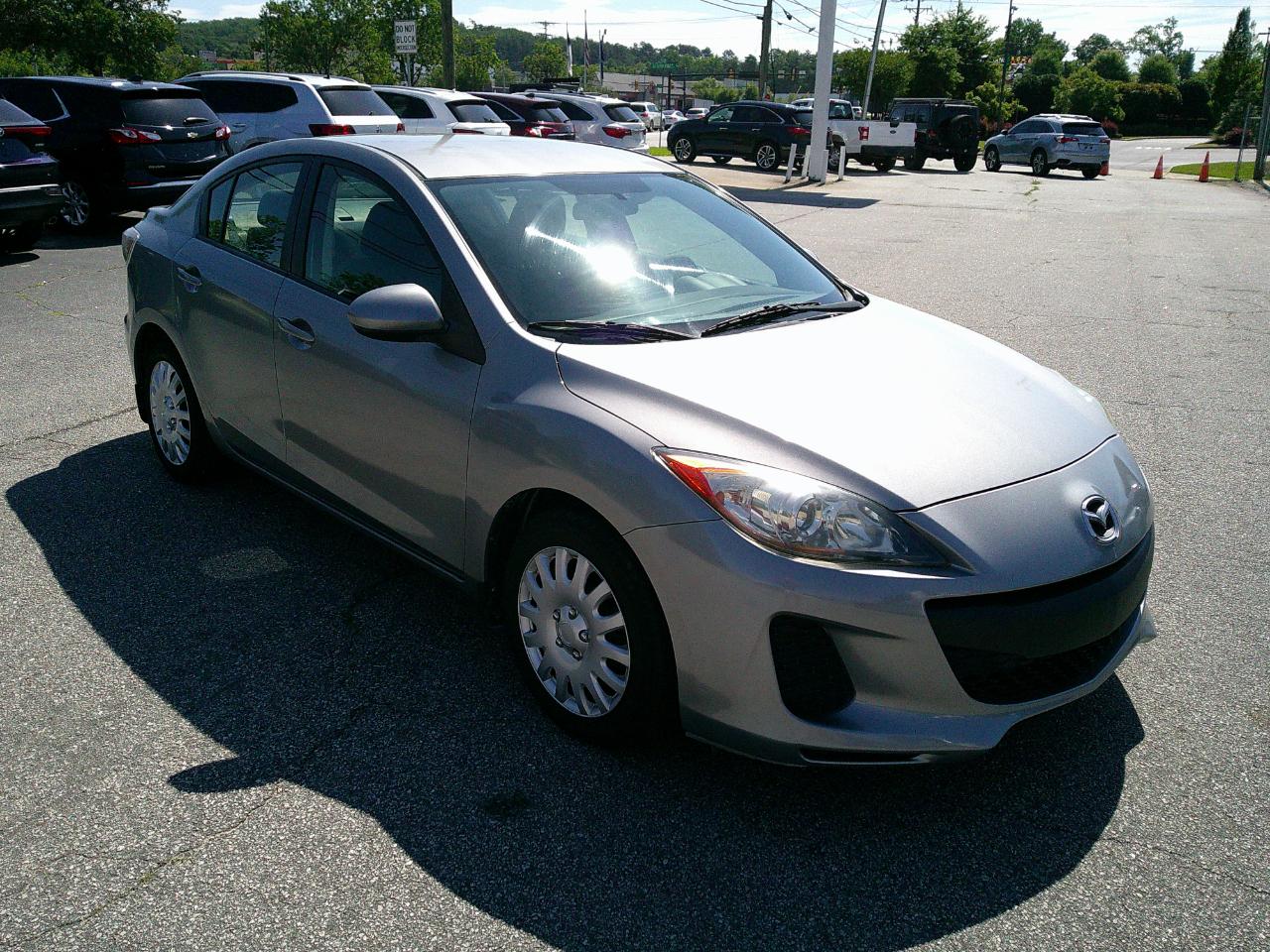 2012 Mazda MAZDA3 4dr Sdn Auto i Sport