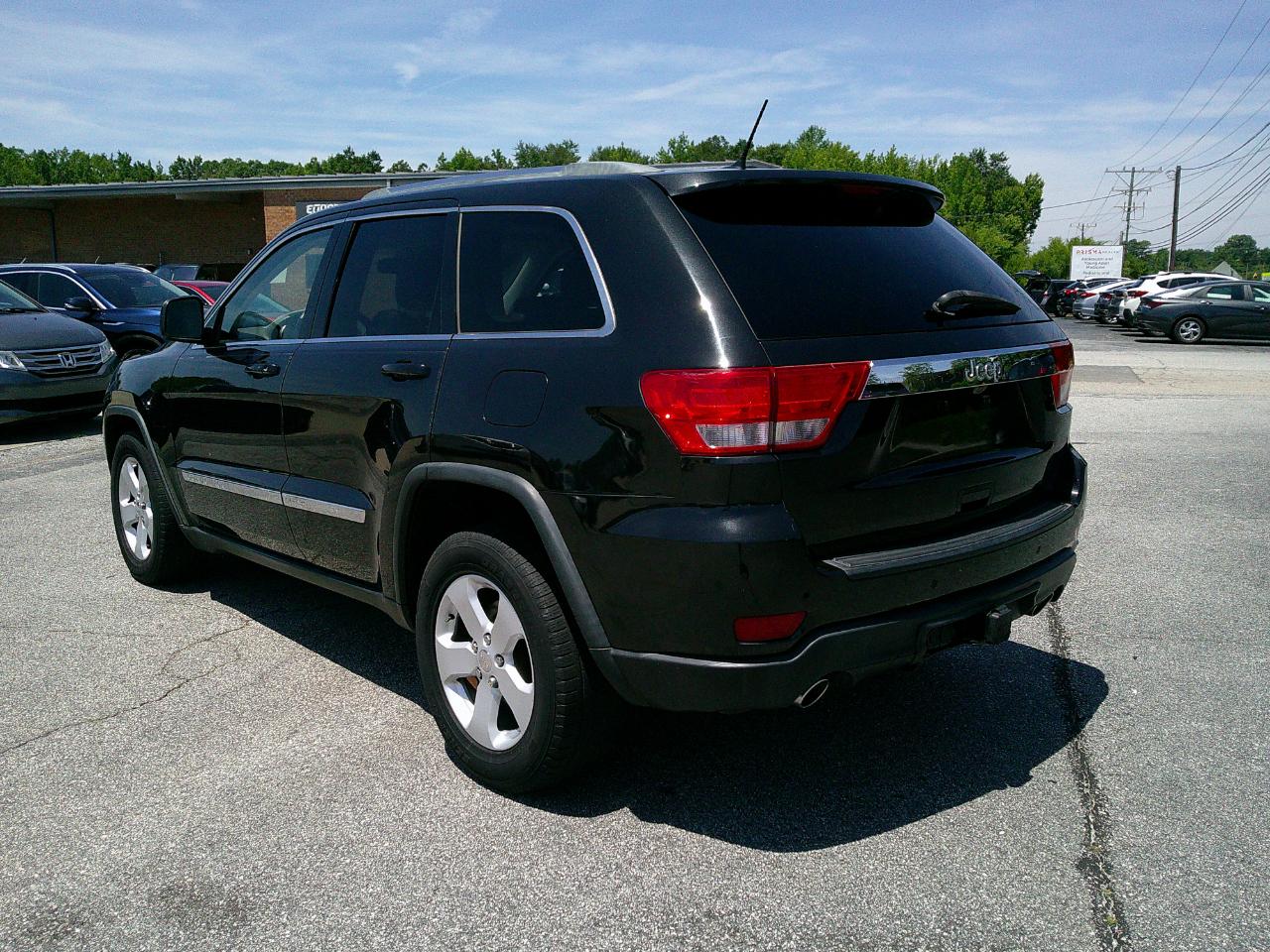 Jeep Grand Cherokee RWD 4dr Laredo 2012