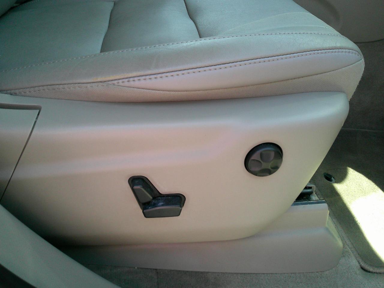 Jeep Grand Cherokee RWD 4dr Laredo 2012