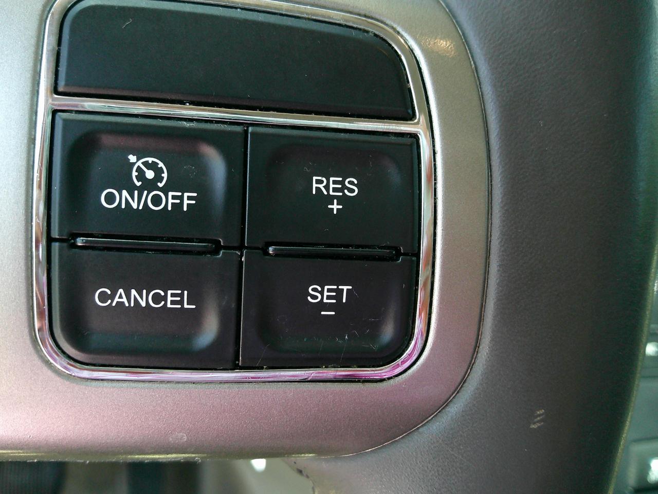 Jeep Grand Cherokee RWD 4dr Laredo 2012