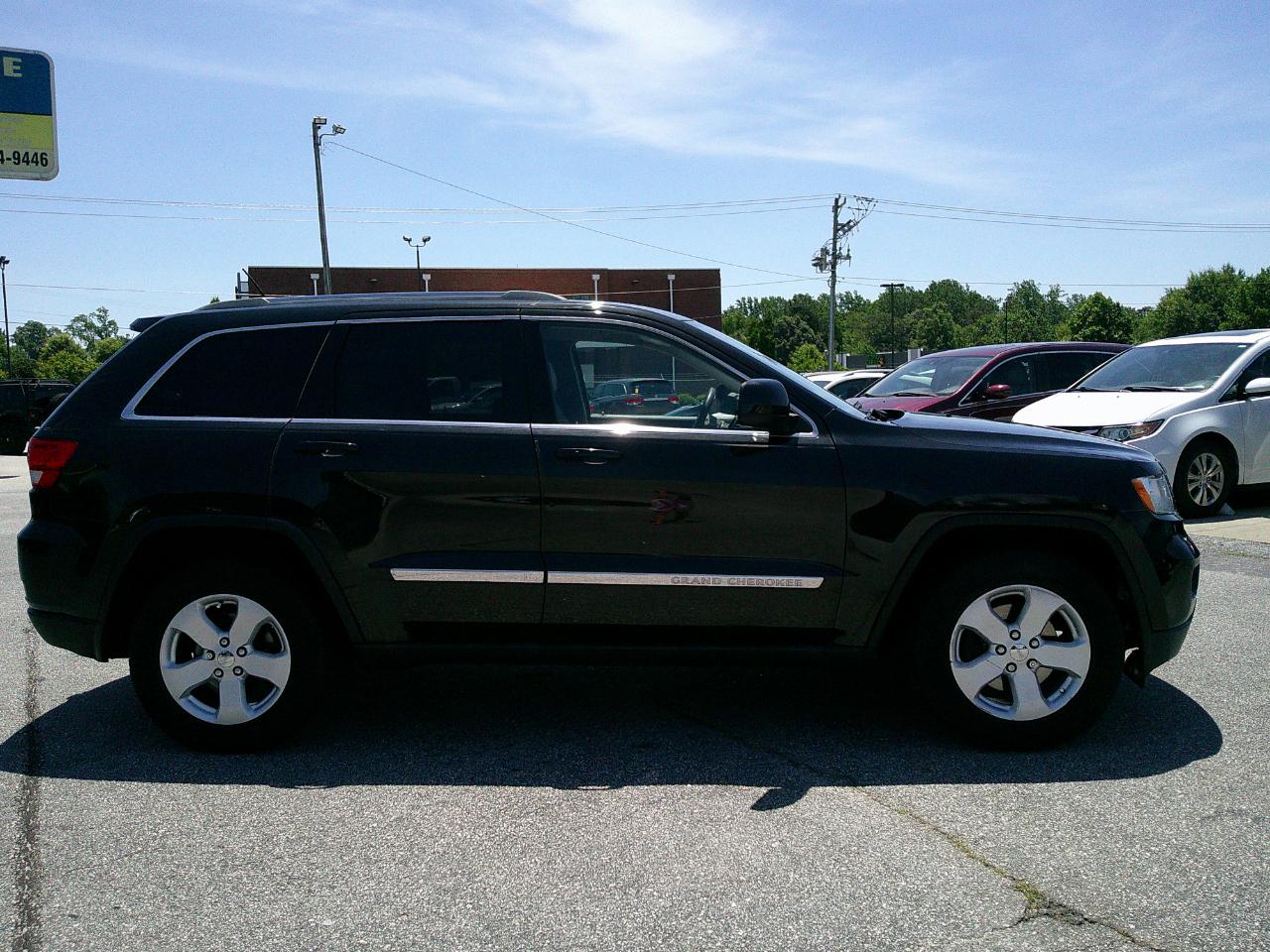 Jeep Grand Cherokee RWD 4dr Laredo 2012