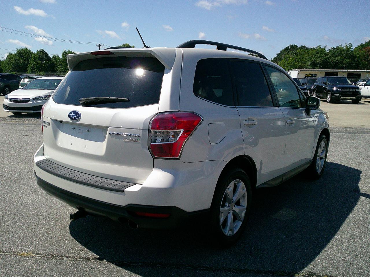 Subaru Forester 4dr CVT 2.5i Limited PZEV 2015
