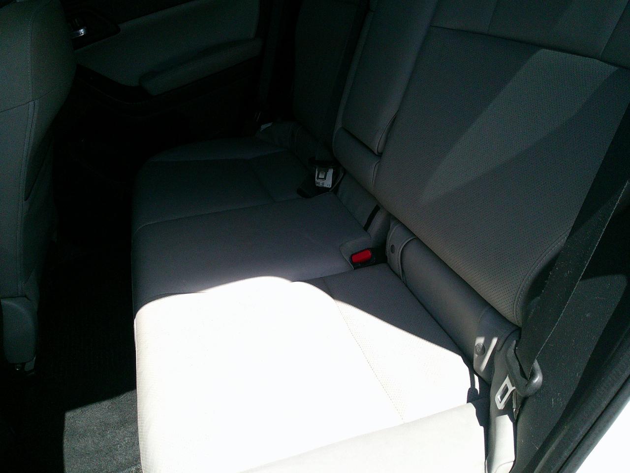 Subaru Forester 4dr CVT 2.5i Limited PZEV 2015