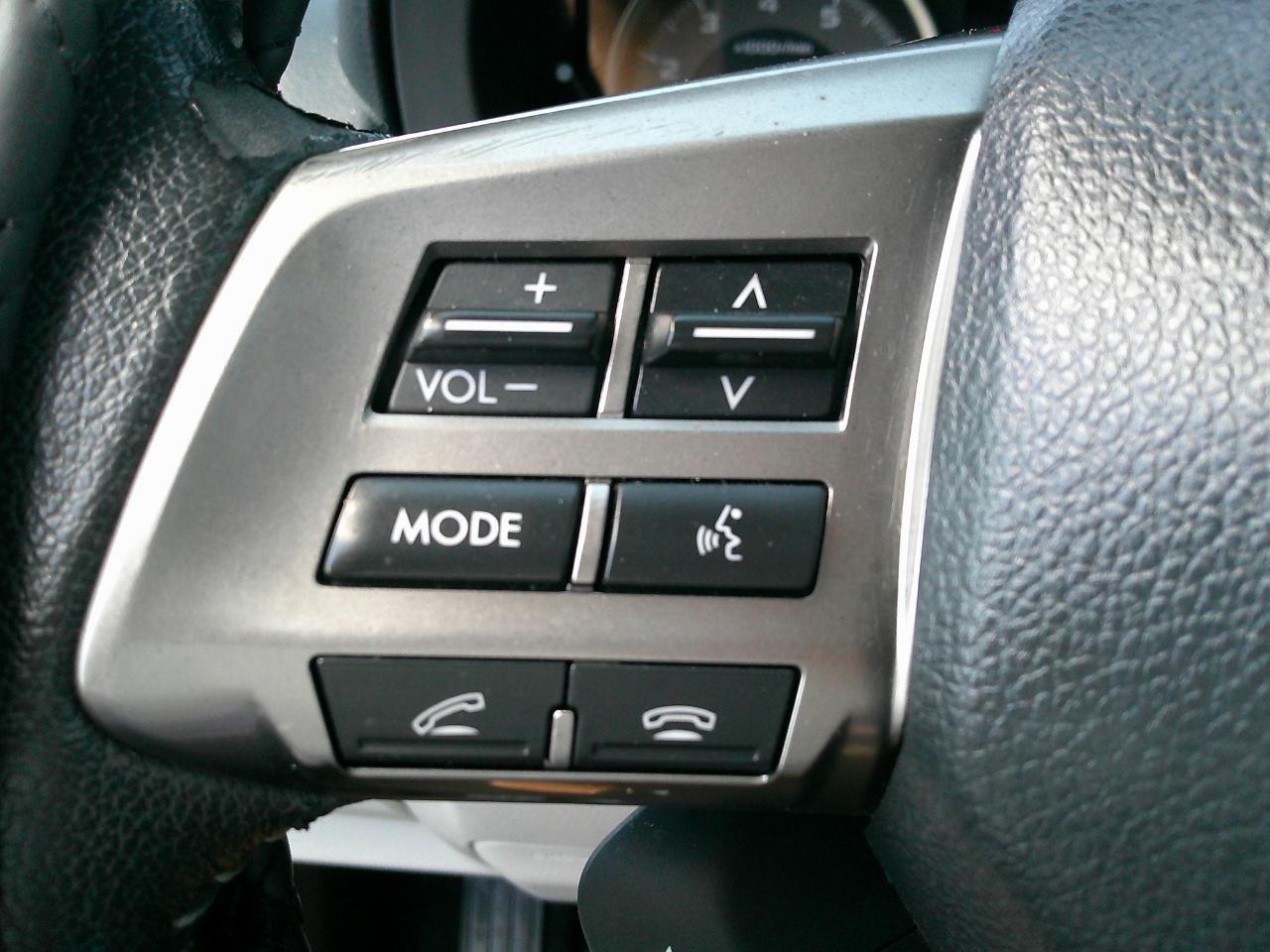 Subaru Forester 4dr CVT 2.5i Limited PZEV 2015