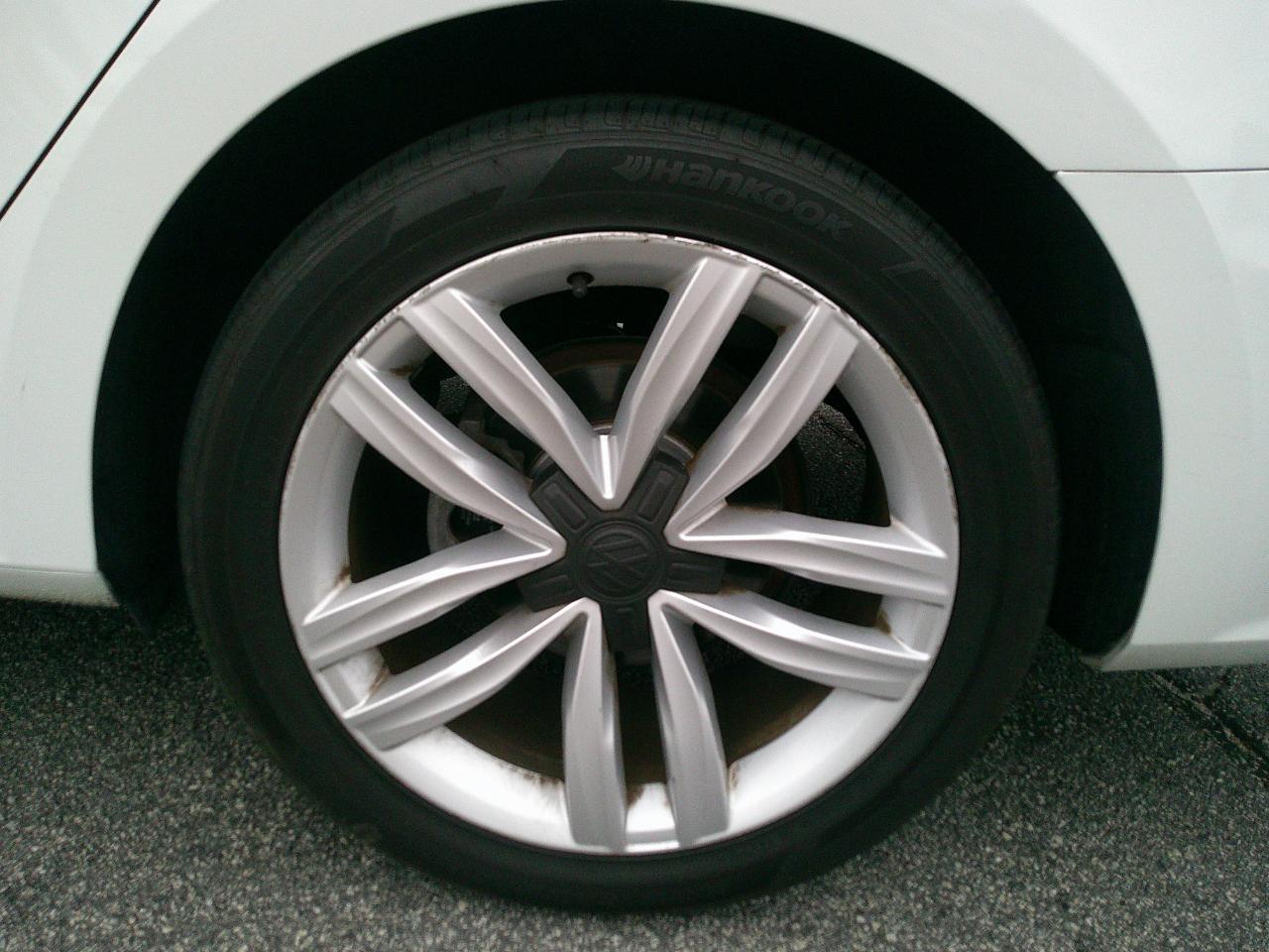 Volkswagen Passat 1.8T SEL Premium Auto 2017