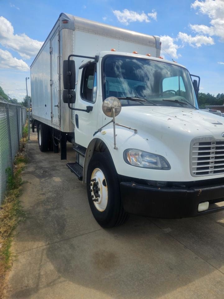 Freightliner M2  2014