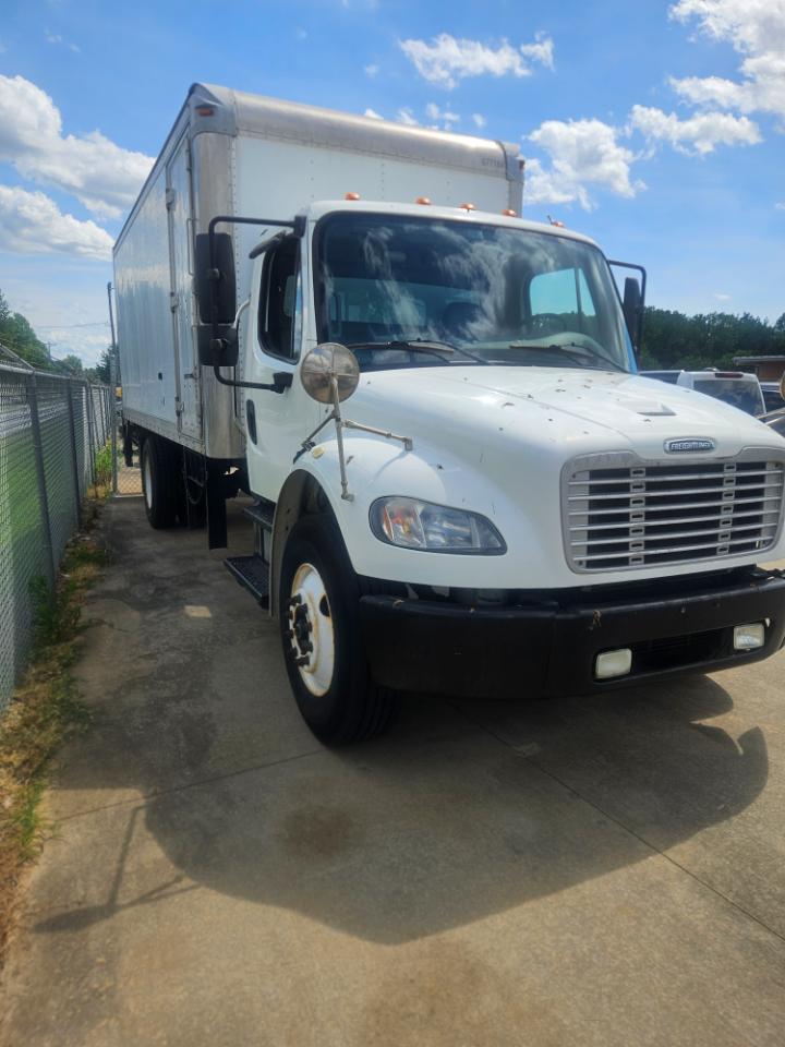 Freightliner M2  2014