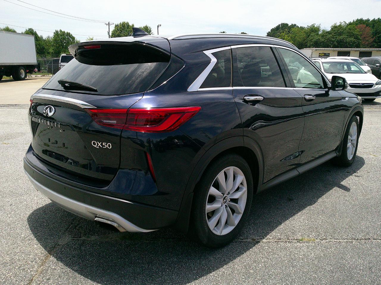 Infiniti QX50 ESSENTIAL FWD 2019