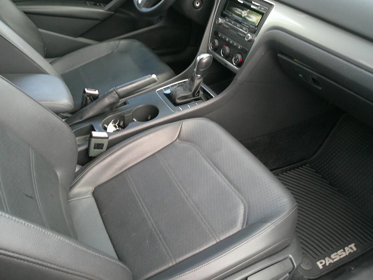 Volkswagen Passat 4dr Sdn 1.8T Auto S 2015