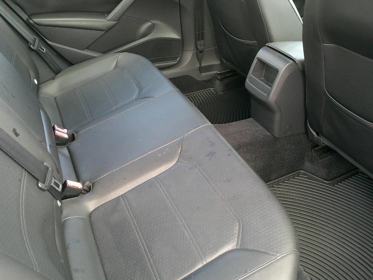 Volkswagen Passat 4dr Sdn 1.8T Auto S 2015
