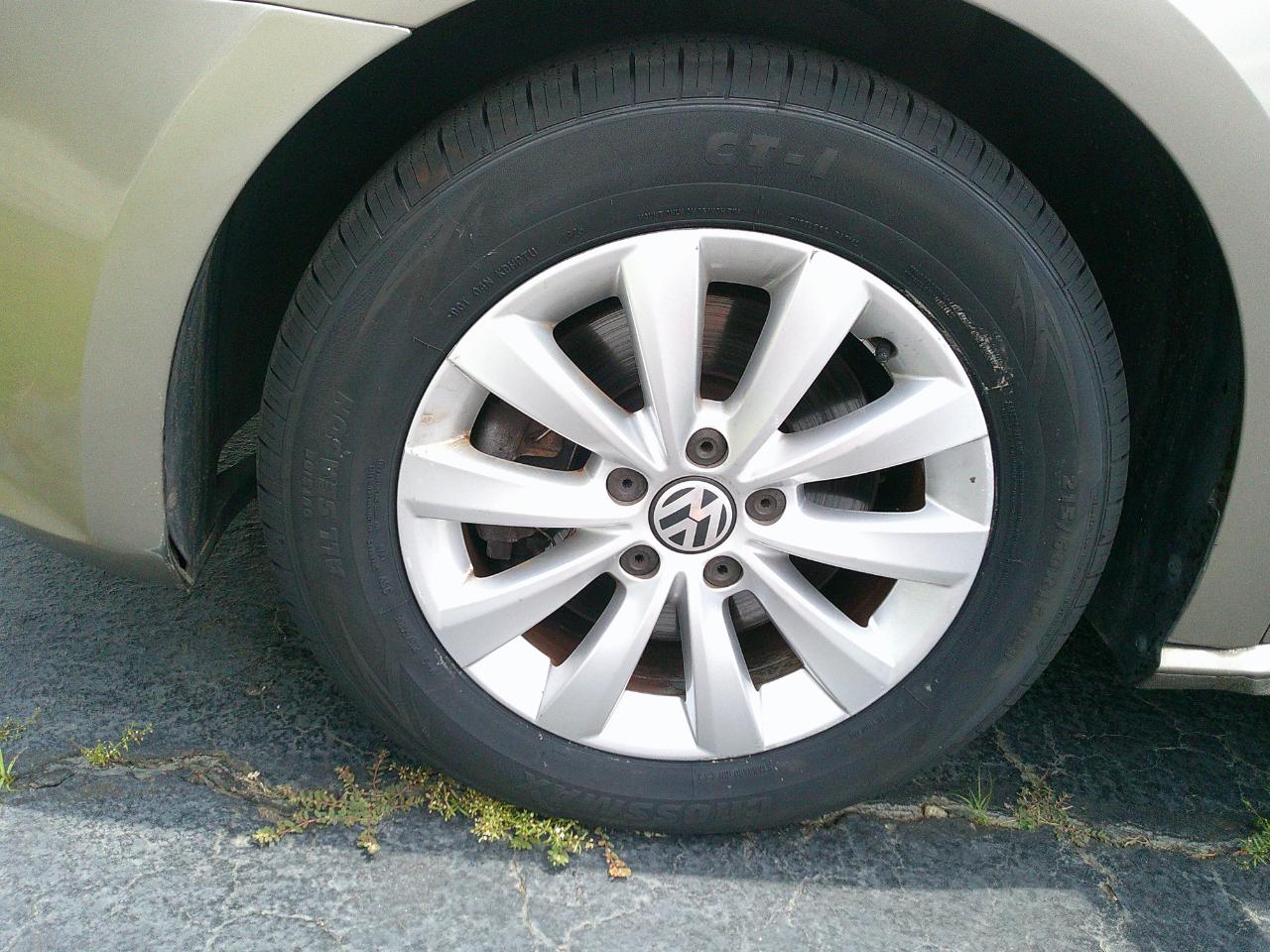 Volkswagen Passat 4dr Sdn 1.8T Auto Wolfsburg Ed 2015