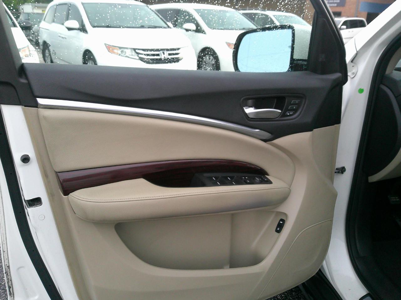 Acura MDX SH-AWD 4dr Tech/Entertainment Pkg 2015