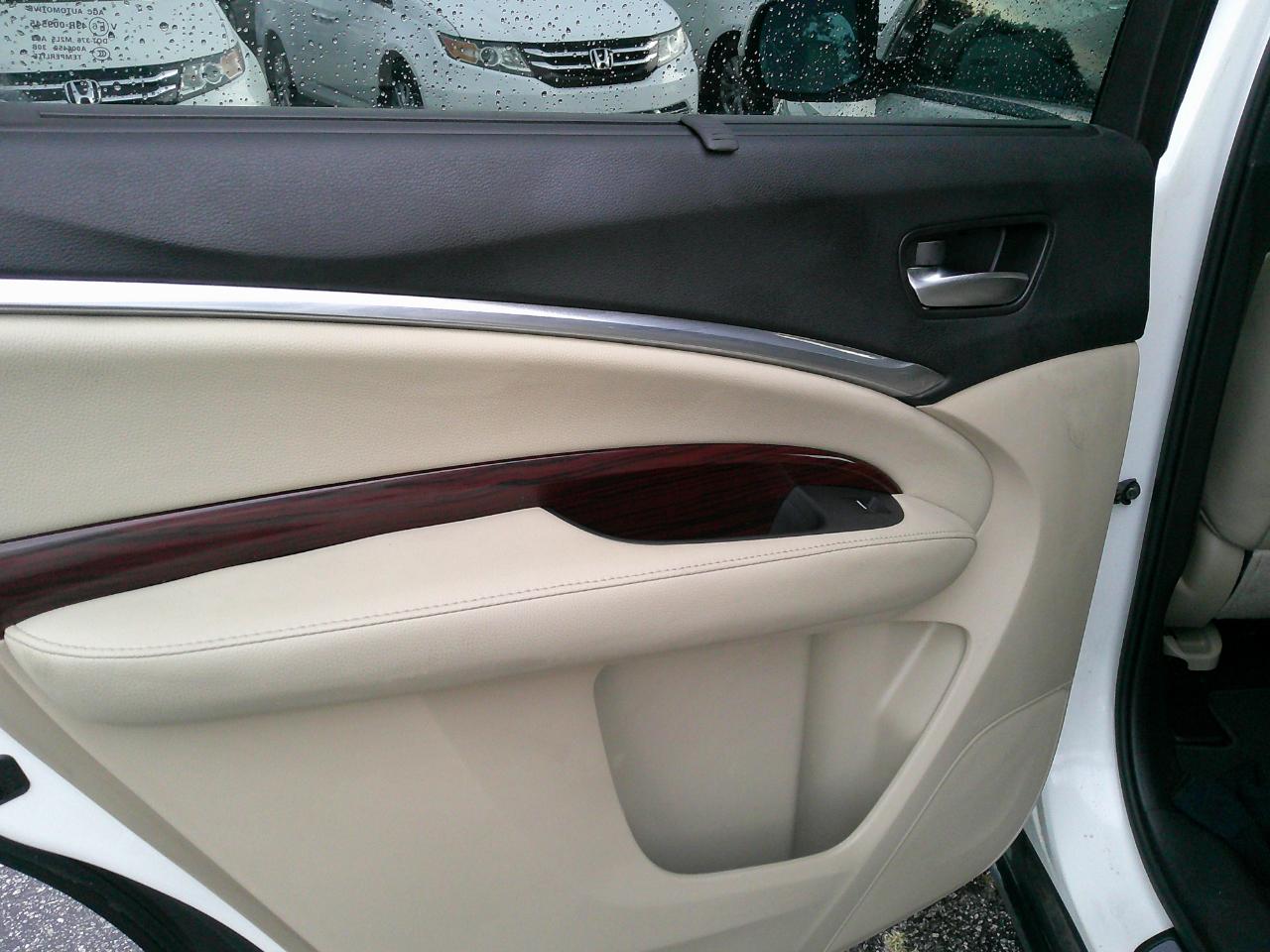 Acura MDX SH-AWD 4dr Tech/Entertainment Pkg 2015