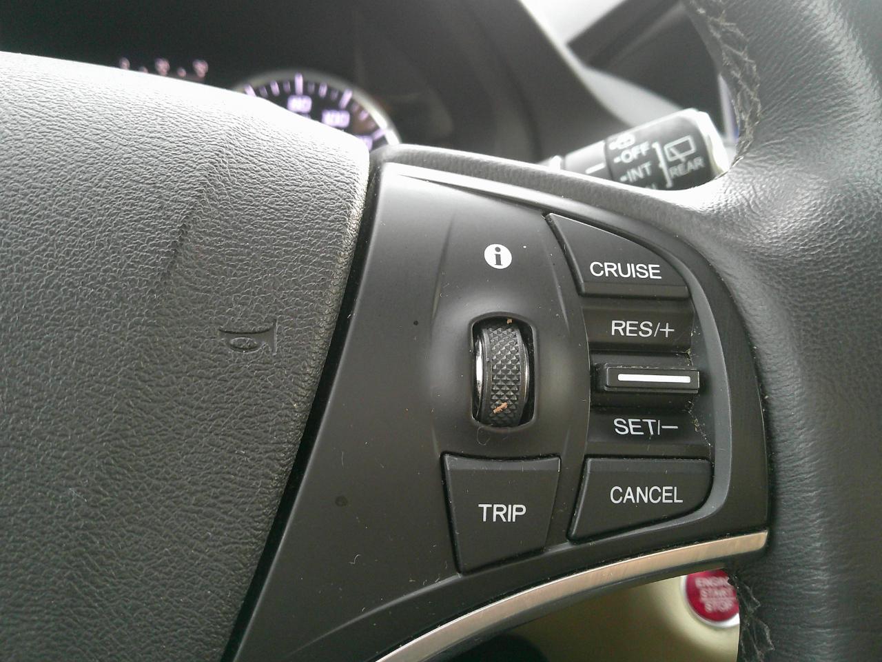 Acura MDX SH-AWD 4dr Tech/Entertainment Pkg 2015