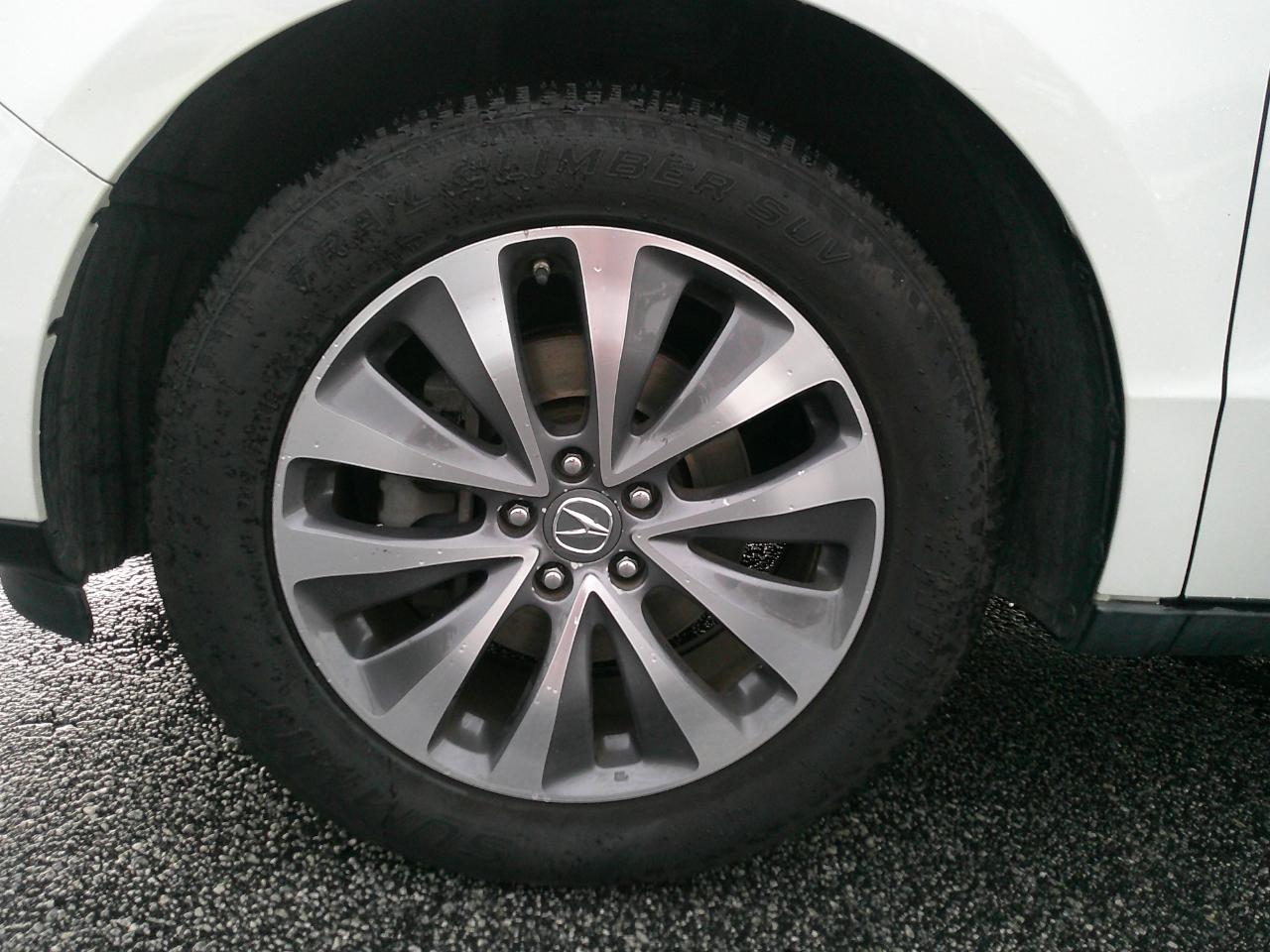Acura MDX SH-AWD 4dr Tech/Entertainment Pkg 2015