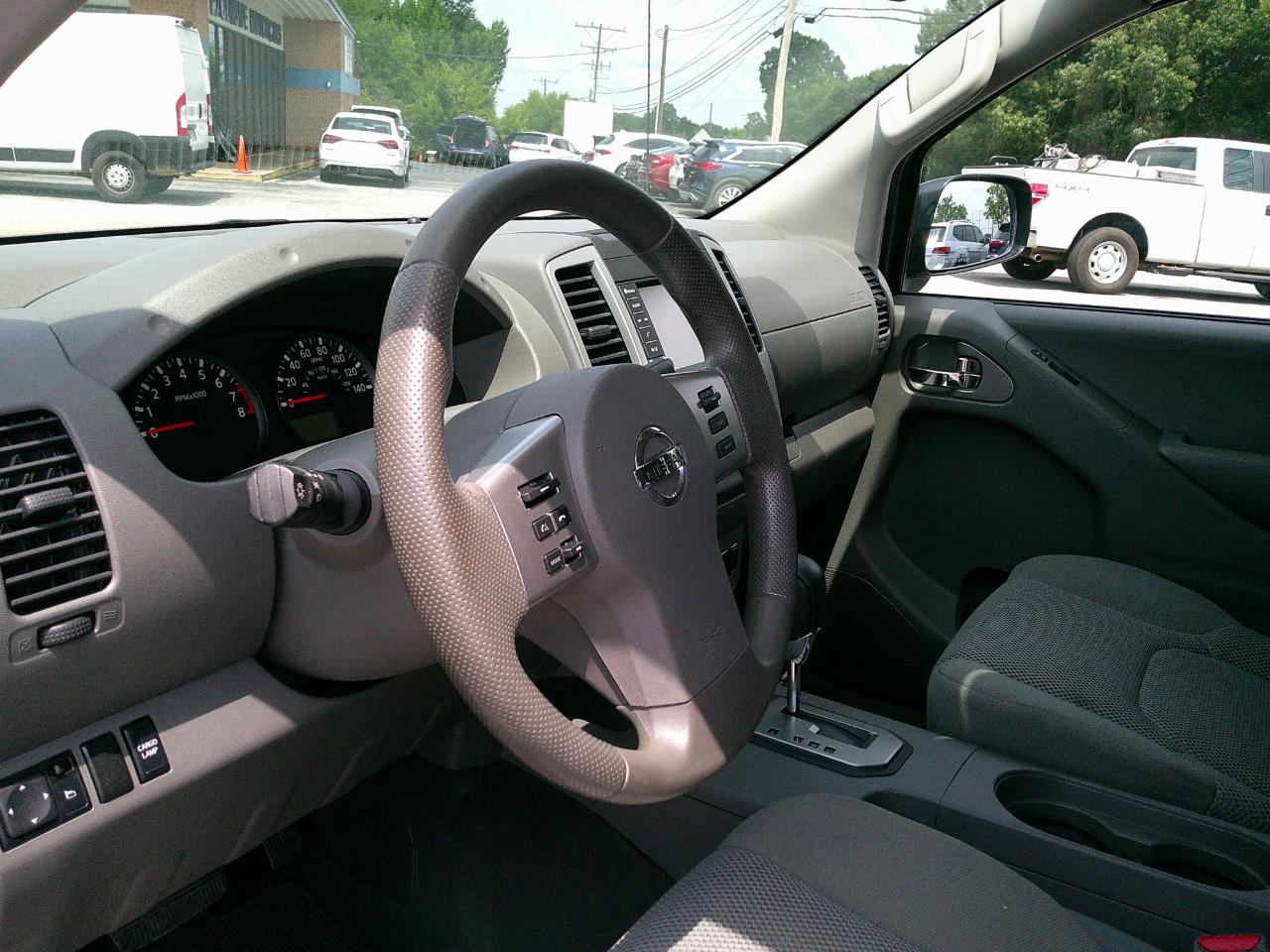 Nissan Frontier Crew Cab 4x2 SV Auto 2021