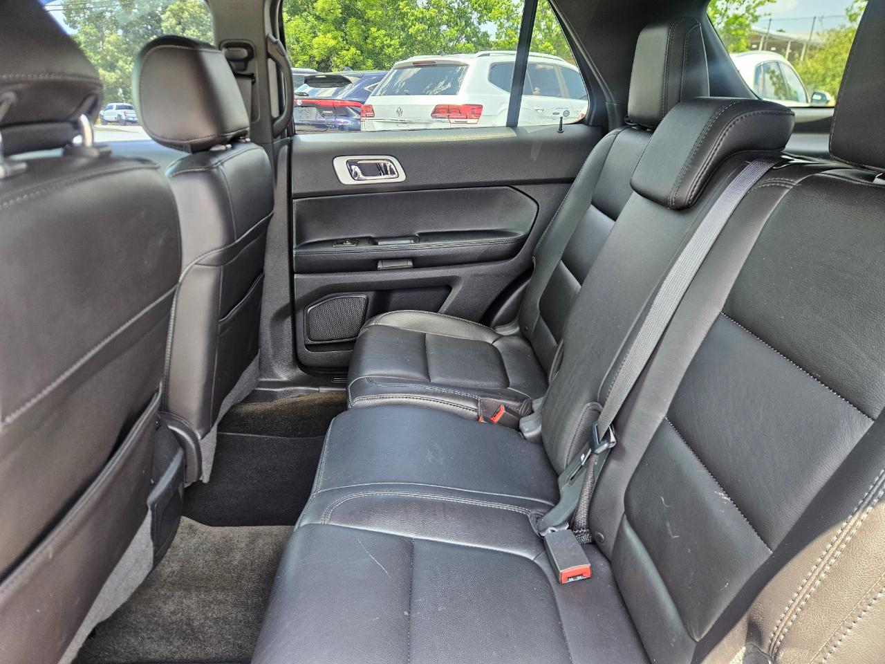 Ford Explorer FWD 4dr XLT 2013