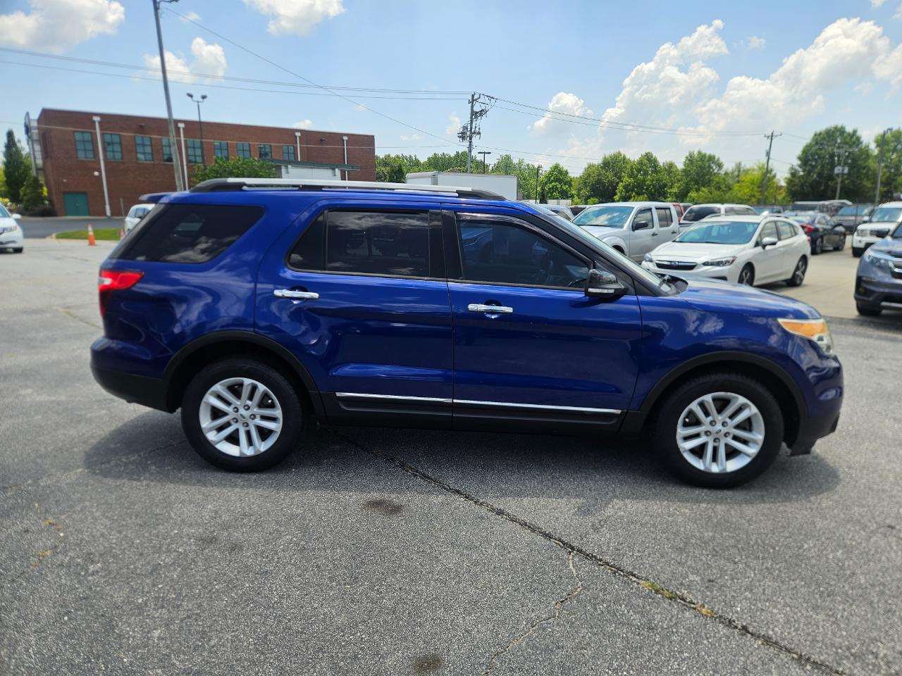 Ford Explorer FWD 4dr XLT 2013