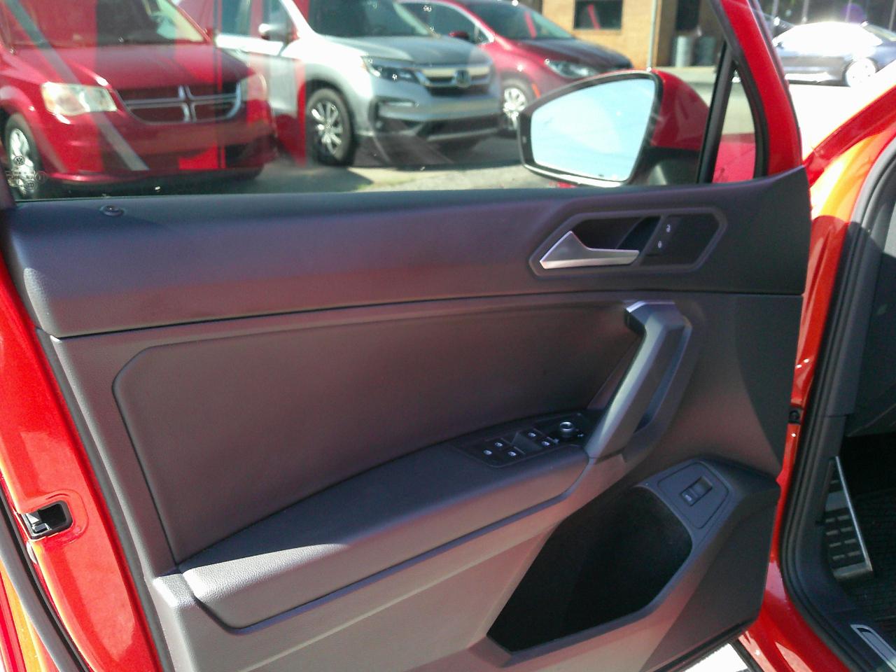 Volkswagen Tiguan 2.0T SEL R-Line Black 4MOTION 2019