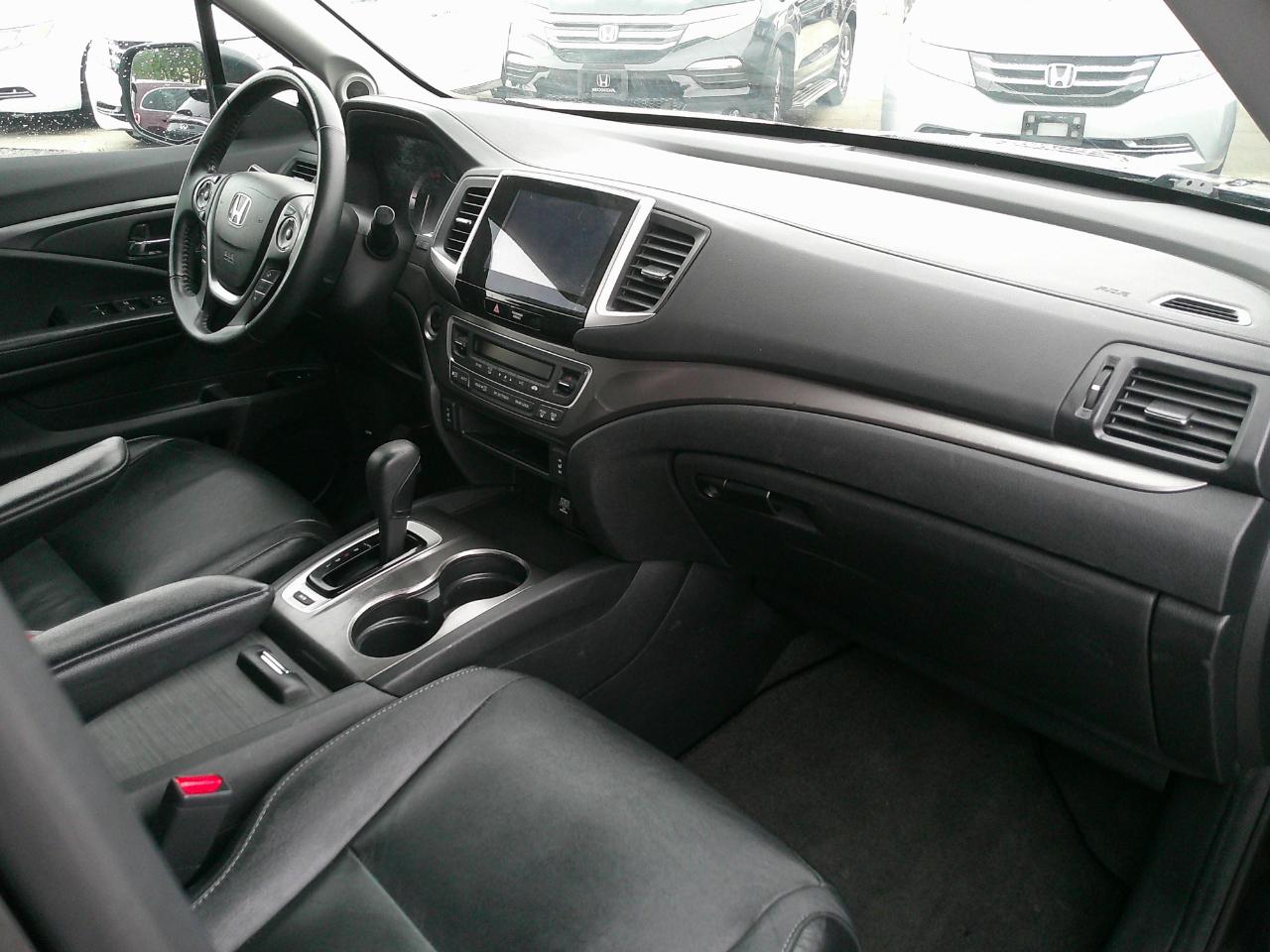 Honda Pilot 2WD 4dr EX-L w/Navi 2016
