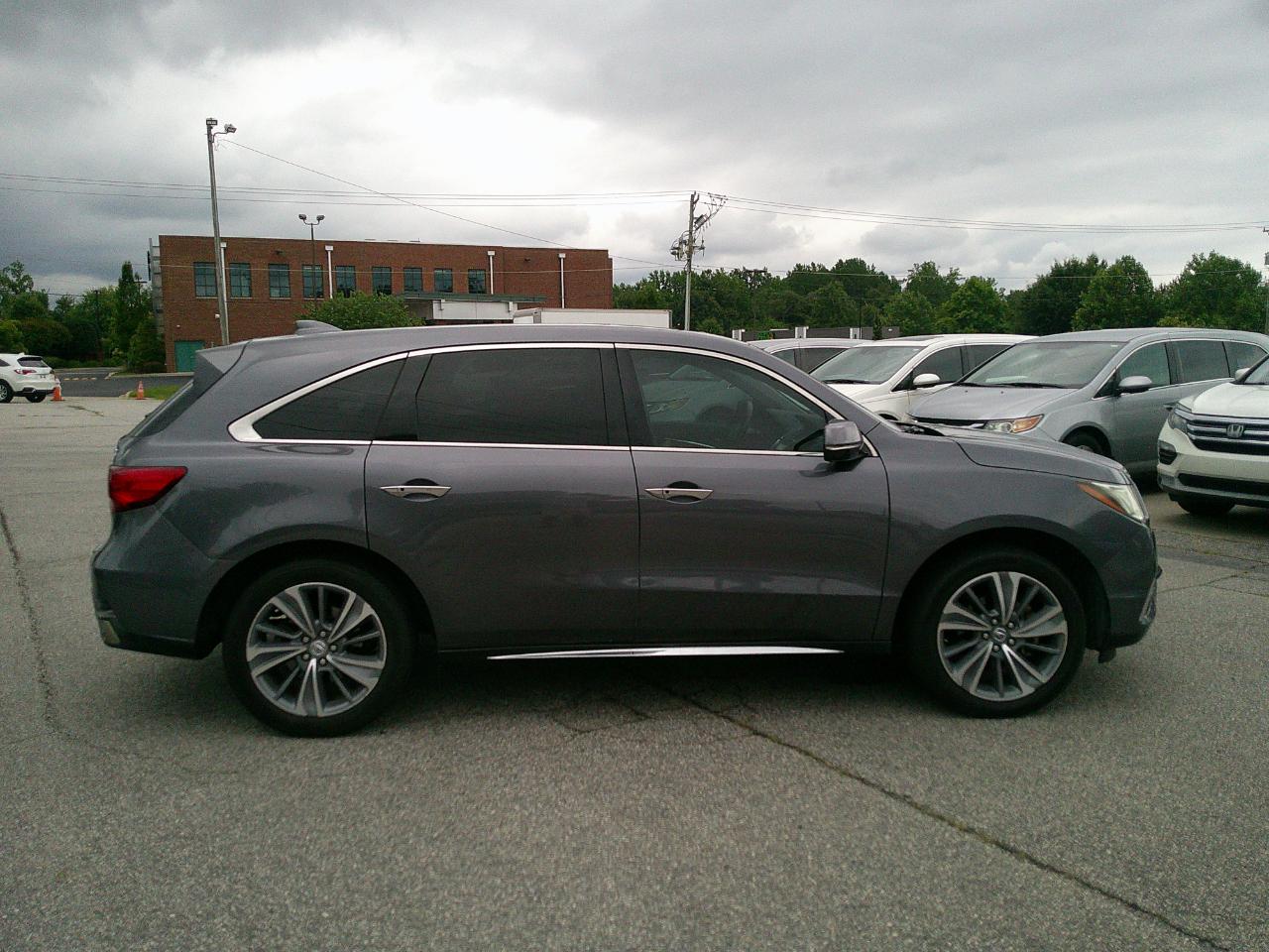 2017 Acura MDX FWD w/Technology Pkg