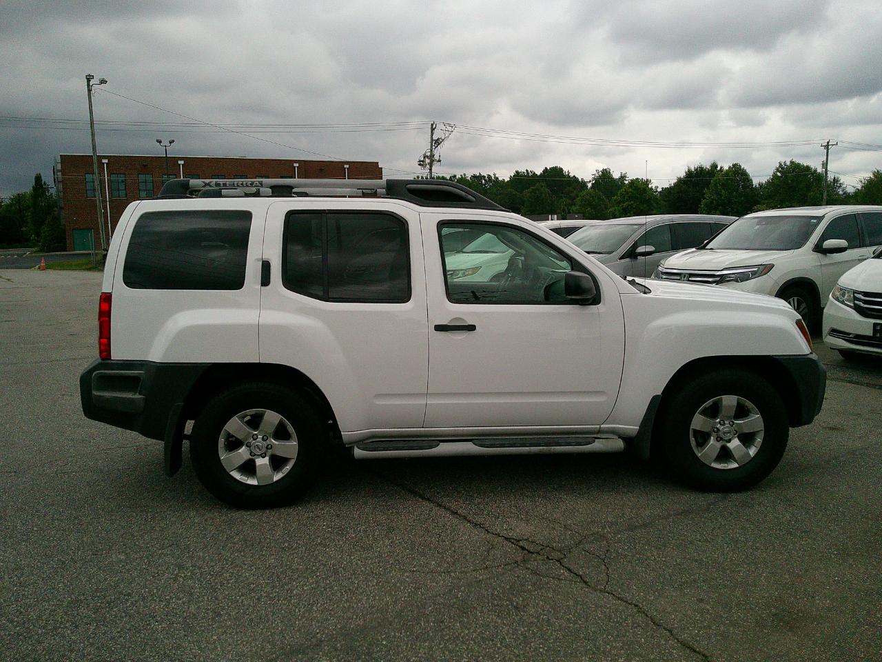 Nissan Xterra 2WD 4dr Auto S 2010