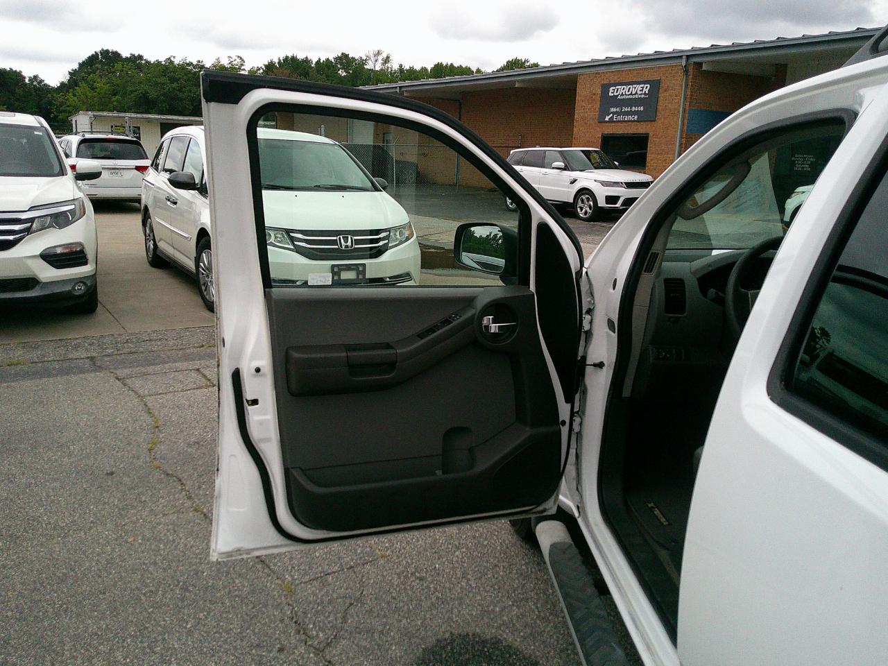 Nissan Xterra 2WD 4dr Auto S 2010