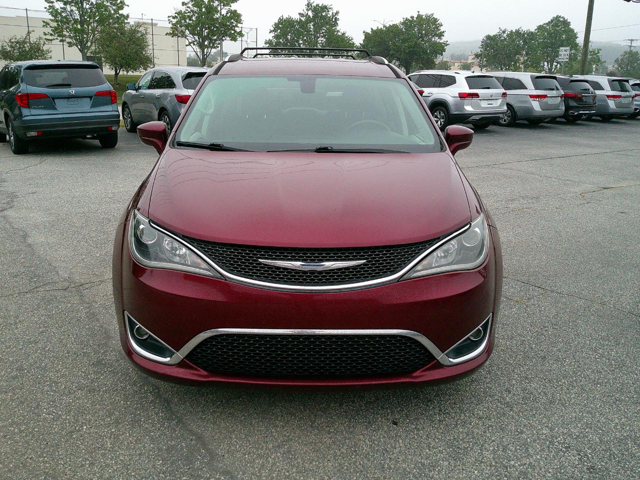 Chrysler Pacifica Touring L FWD 2018