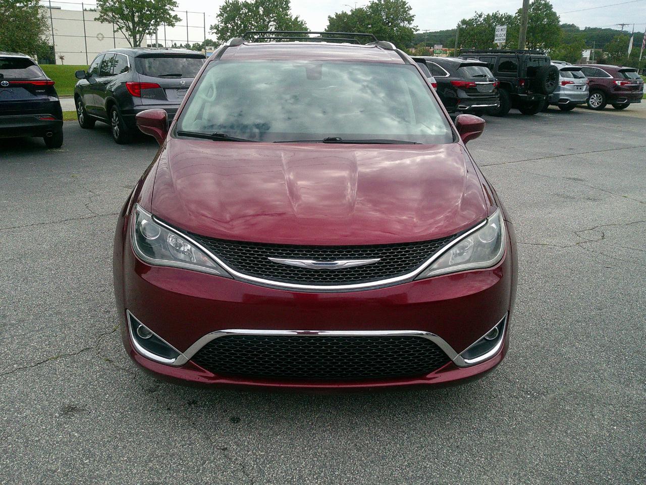Chrysler Pacifica Touring L FWD 2018