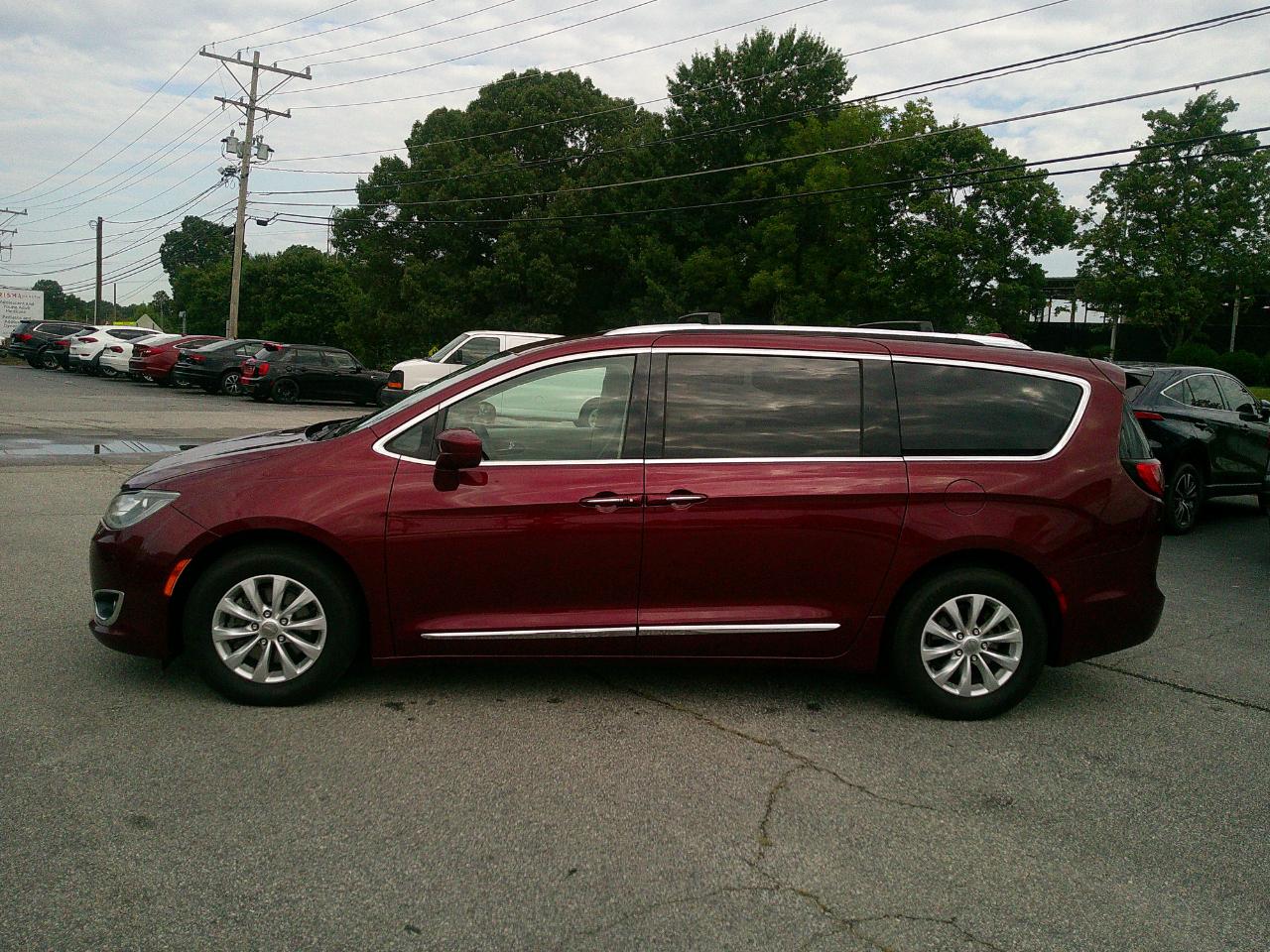 Chrysler Pacifica Touring L FWD 2018