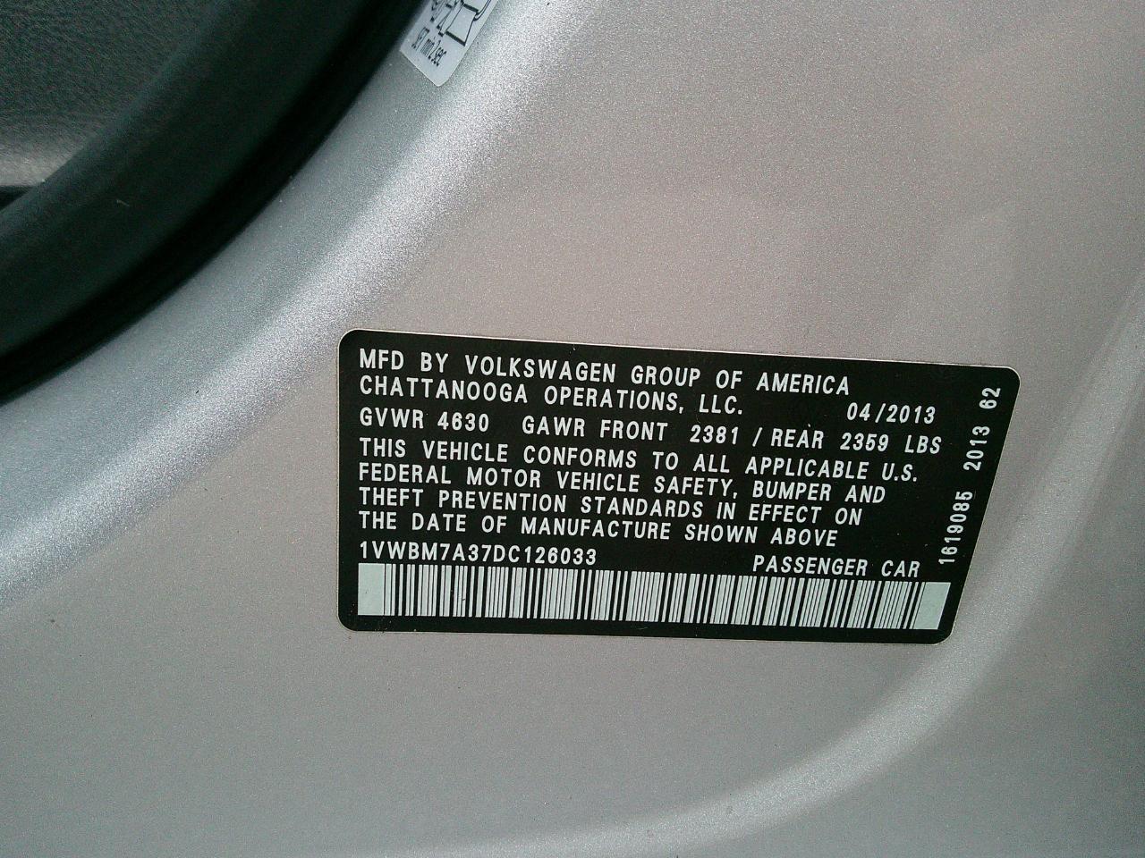 Volkswagen Passat 4dr Sdn 3.6L V6 DSG SE w/Sunroof 2013