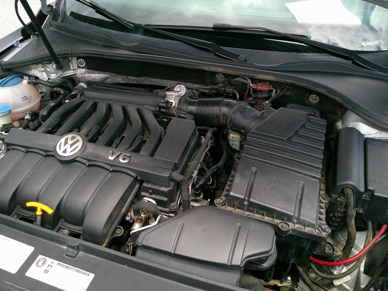 Volkswagen Passat 4dr Sdn 3.6L V6 DSG SE w/Sunroof 2013