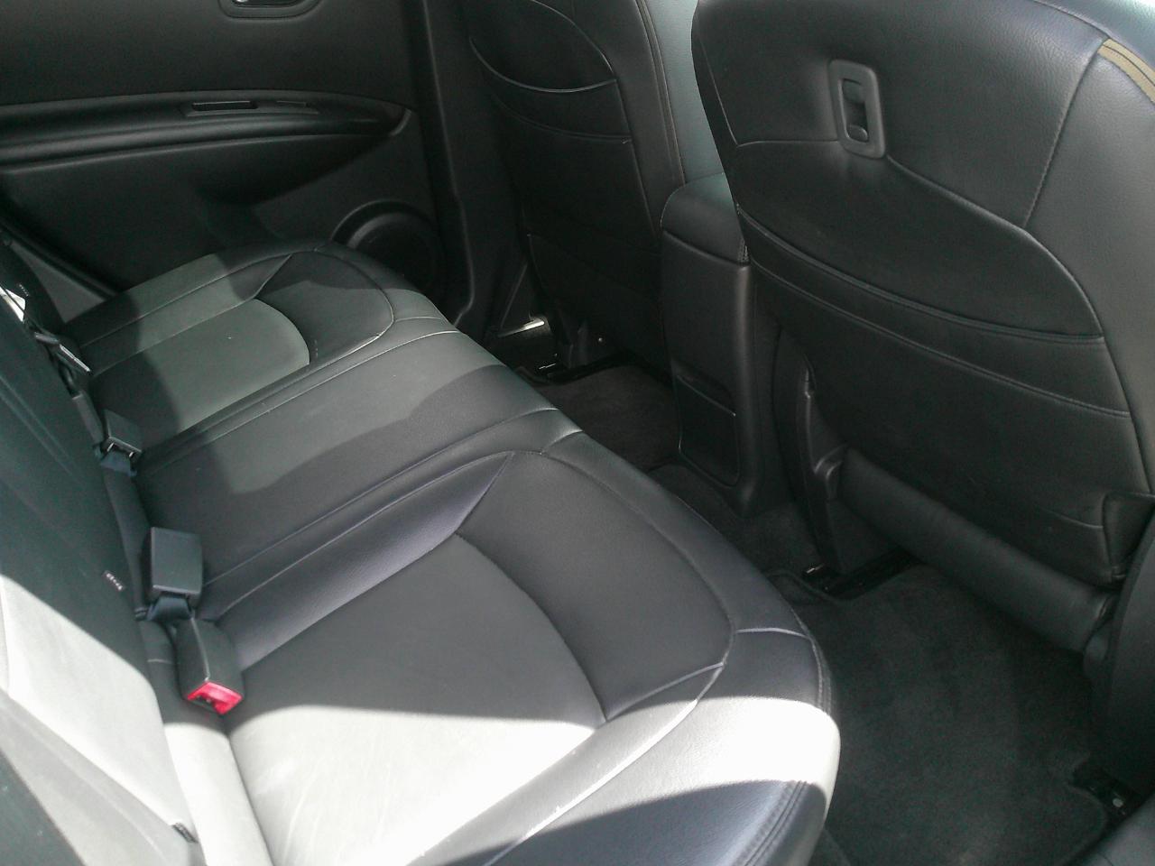 Nissan Rogue FWD 4dr SV 2012