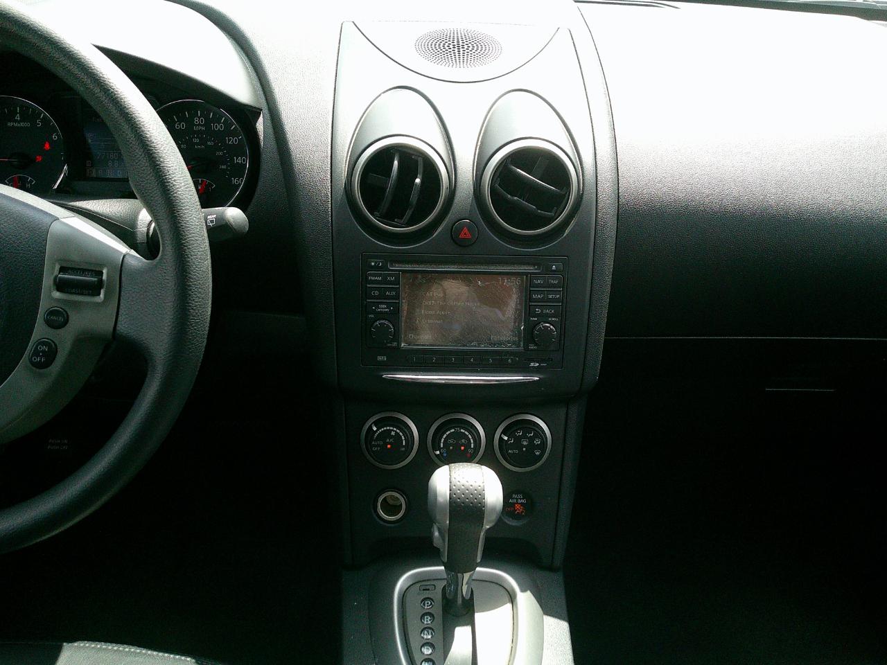 Nissan Rogue FWD 4dr SV 2012