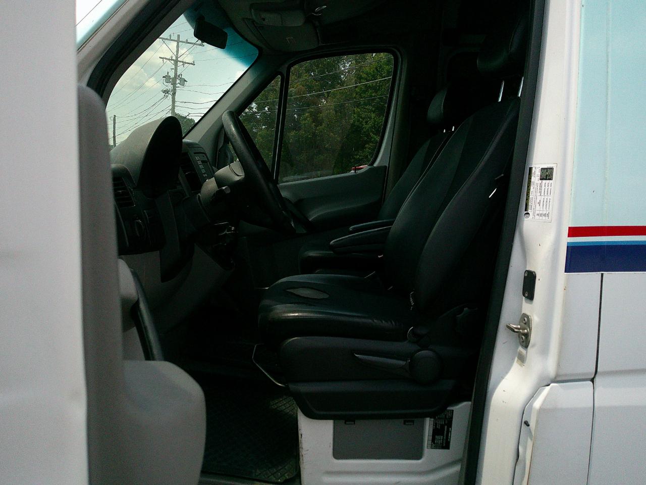 Mercedes-Benz Sprinter Passenger Vans RWD 2500 170" 2016