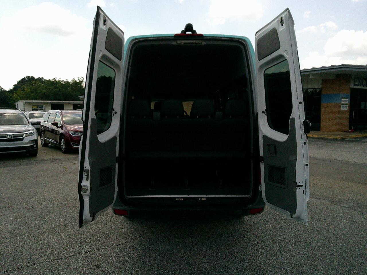 Mercedes-Benz Sprinter Passenger Vans RWD 2500 170" 2016